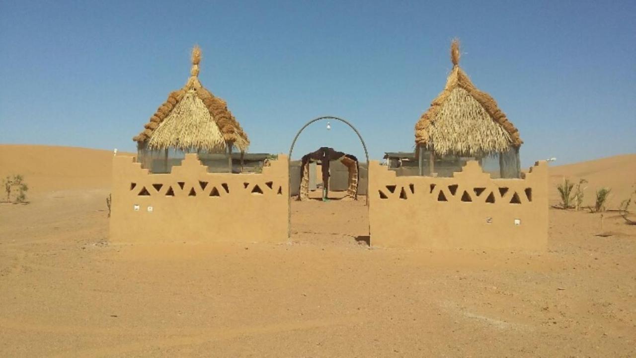 Restcamp Ergchebbi Merzouga Exterior foto